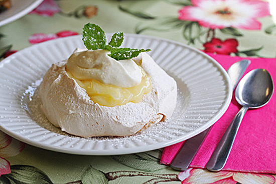 MeringueswithLemonCurd-1